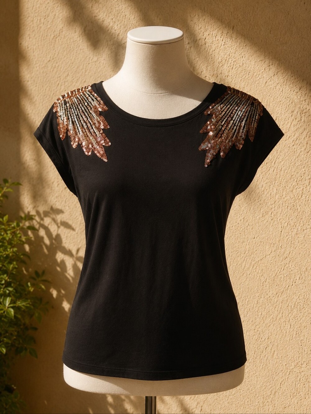 Forever 21 Black Sequin Shoulder Top Women’s Large Gold Embellished Cap Sleeve - Picture 2 of 12